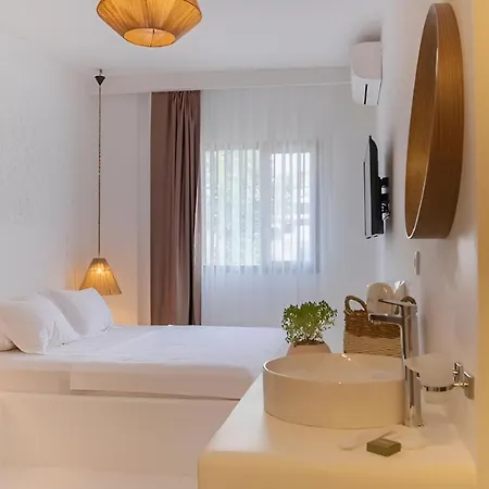 777 Adults Only Alojamento de Acomodação e Pequeno-almoço 3*